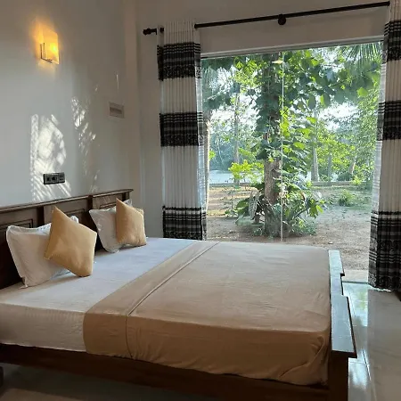 Villa River Edge Weligama Exterior photo