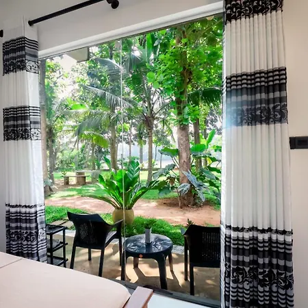Villa River Edge Weligama Exterior photo